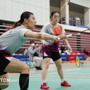 확실한 실력차를 과시한 성승연-윤민아, 16강 진출