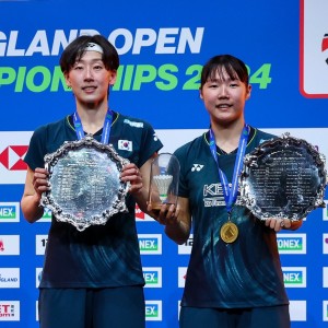 이소희-백하나 우승에 웃음꽃 피다! 대한민국 배드민턴 여자복식 2연패 달